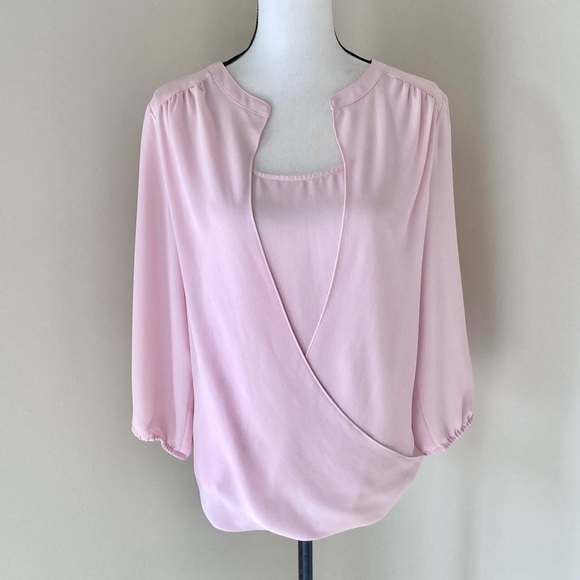 J. Jill Wearever Pale Pink Split V-Neck Drape Front Blouse Size M - Picture 2 of 10